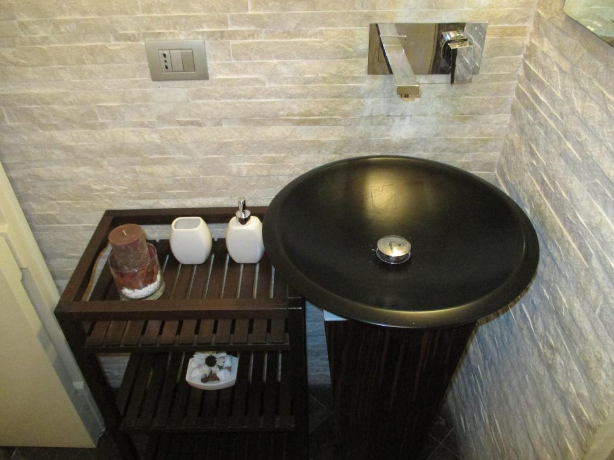Gallery Bellini Apartment Наполи Екстериор снимка